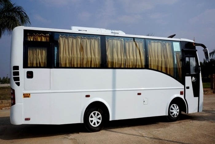 27 seater bus hire in delhi